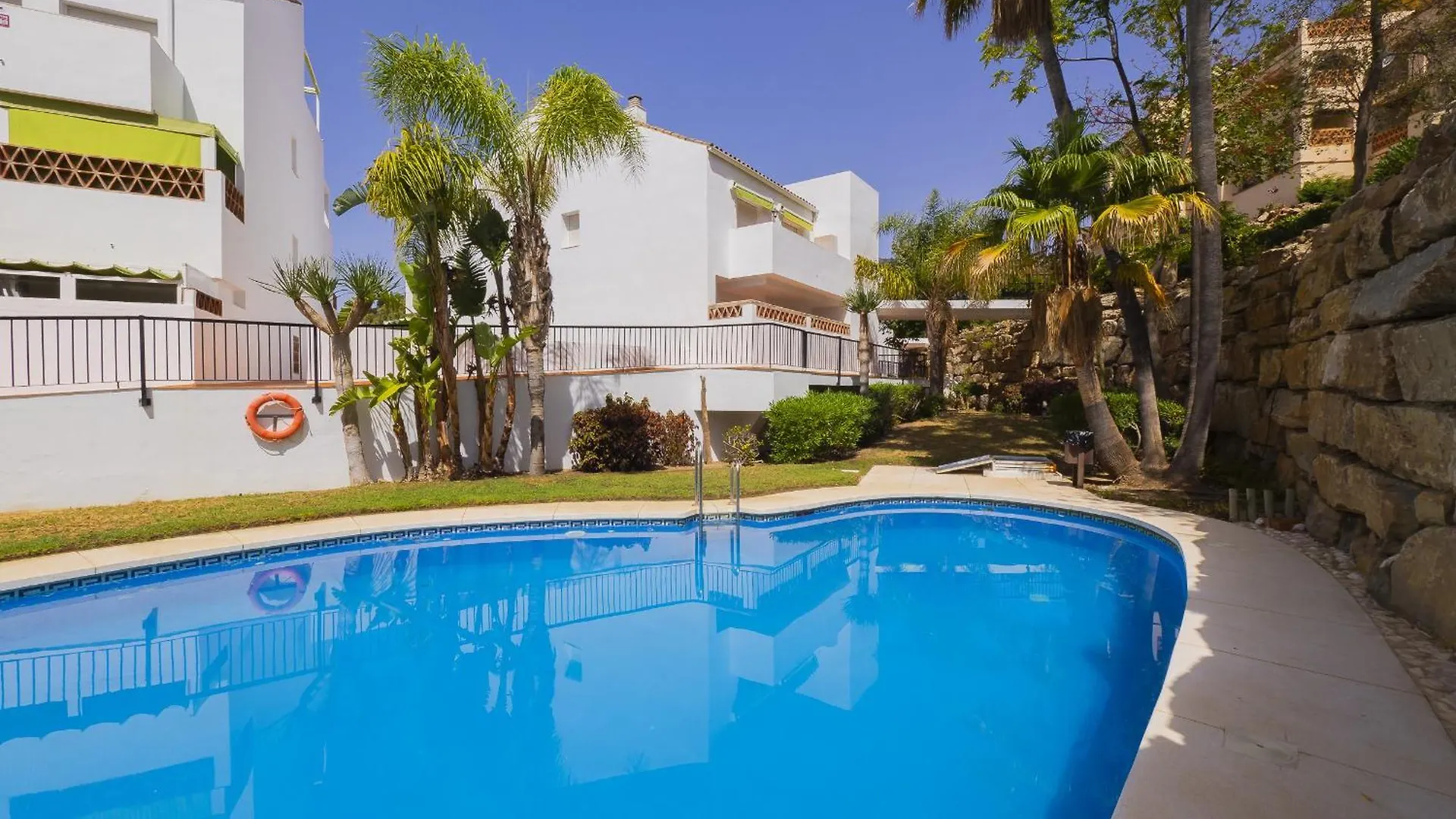 Guest house Cubo'S Poseidon Apartment 2 & Pool Benalmadena Spain