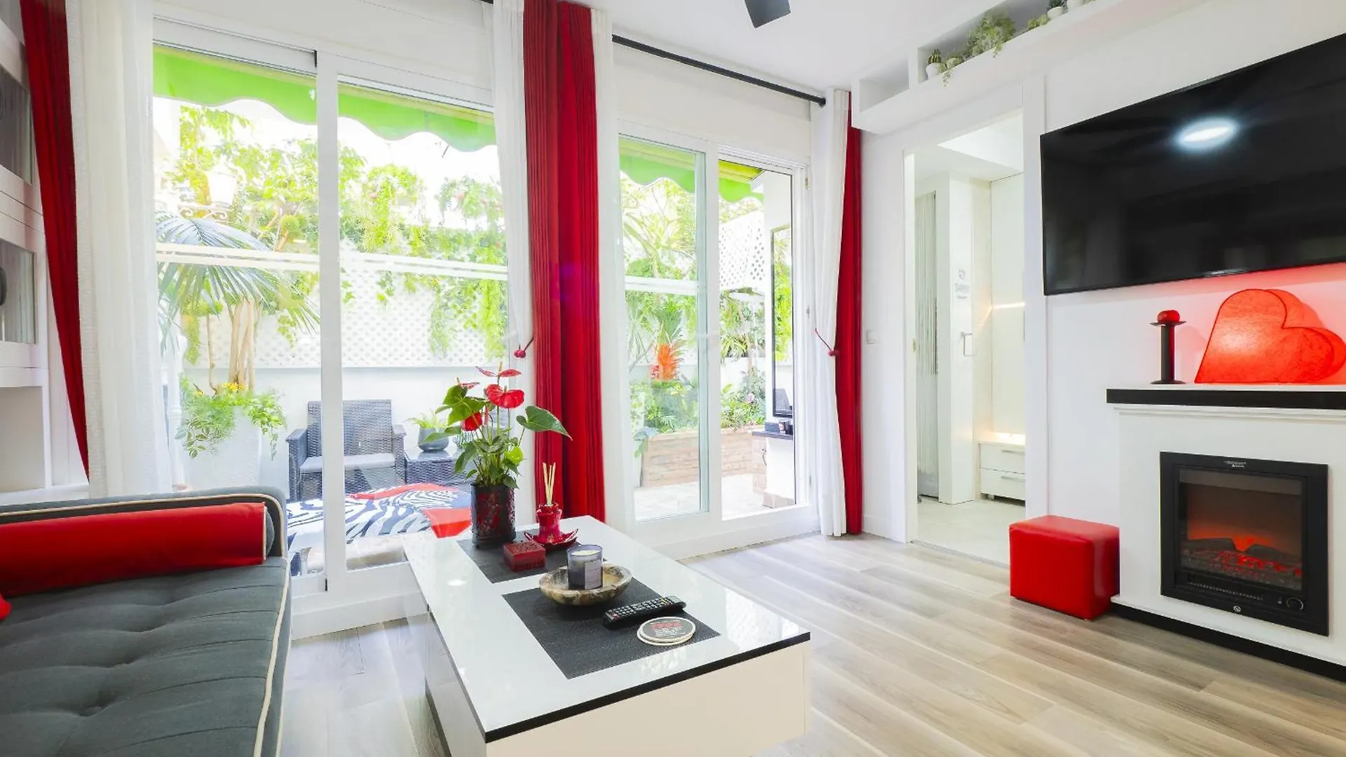 Guest house Cubo'S Poseidon Apartment 2 & Pool Benalmadena
